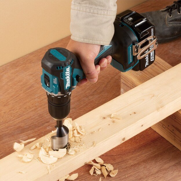 Makita DDF487Z bešepetėlinis Akumuliatorinis suktuvas-gręžtuvas (18V be akumuliatorių ir kroviklio)