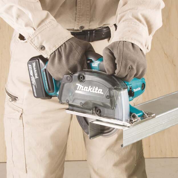 Makita DCS552Z Akumuliatorinis diskinis metalo pjūklas (18V Li-ion Be akumuliatorių ir kroviklio)