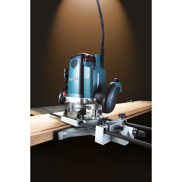 Makita RP2303FC07 frezeris