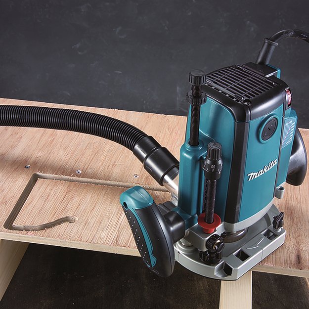 Makita RP2303FC07 frezeris