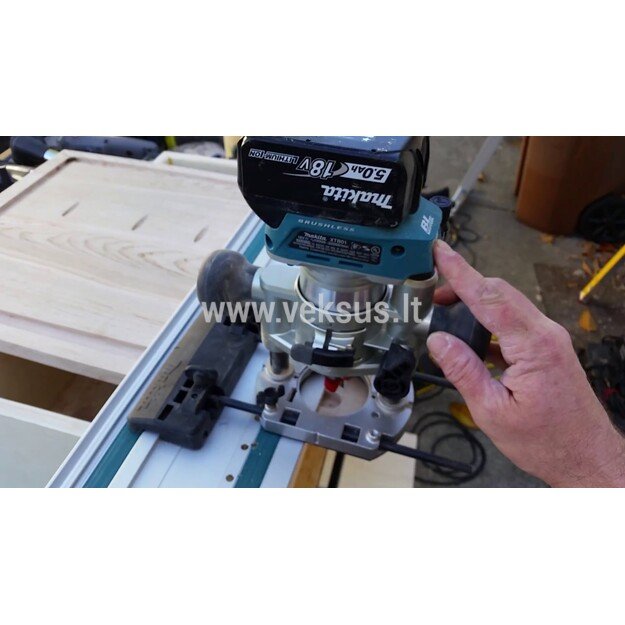 Makita adapteris liniuotei 194579-2 frezeriui 2