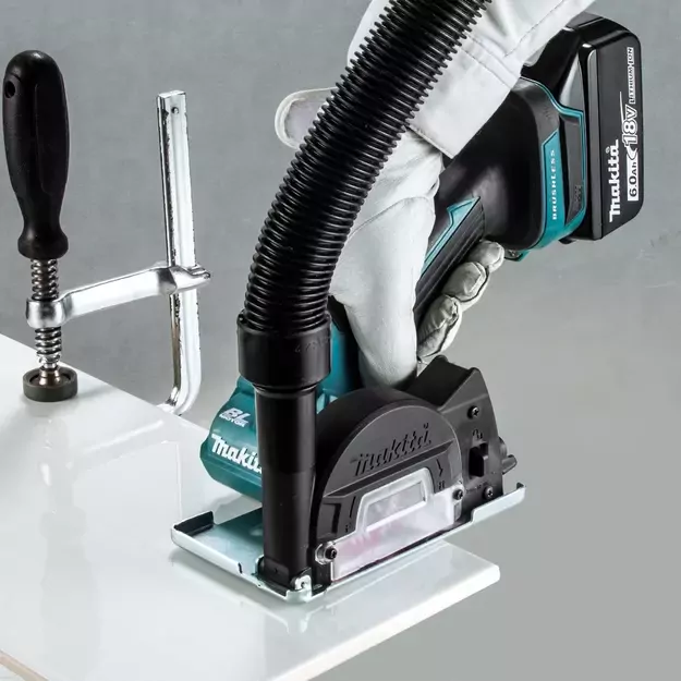 Makita DMC300Z Akumuliatorinis diskinis pjaustytuvas (18V be akumuliatorių ir kroviklio)